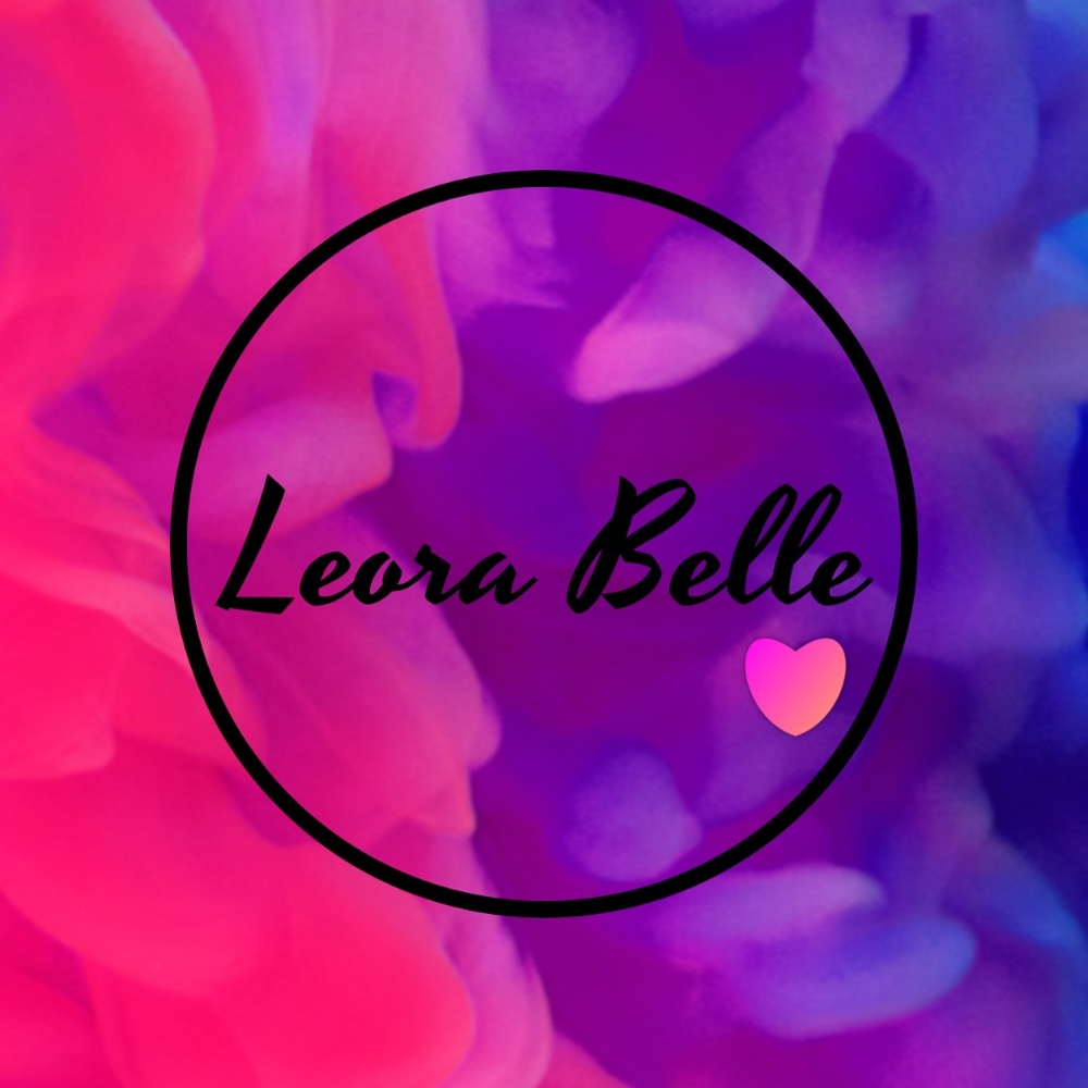 Meet your Posher, Leora